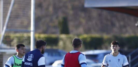 Calentamiento del Celta Fortuna ante Osasuna Promesas